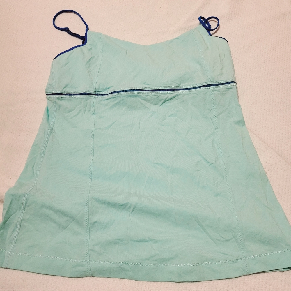 Lululemon top